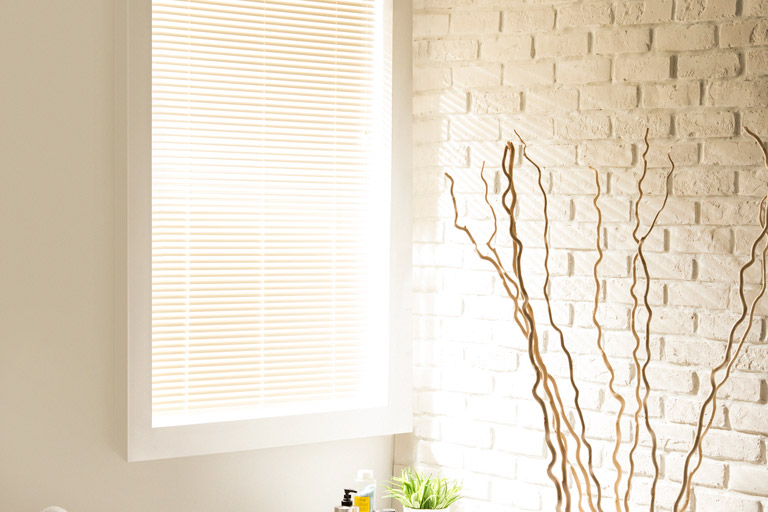 1" Classic Privacy No Holes Mini Blind