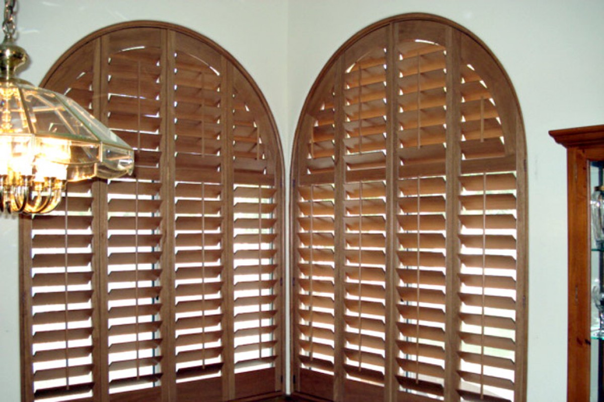 Premium Louvered Arched Wood Shutter